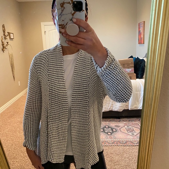 Anthropology “mauve”- open cardigan, knitted, warm and cozy, long sleeve - Picture 8 of 9